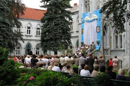 Akademia w wykonaniu dzieci młodzieży z parafii Wiśniewa, poświęcona 90. rocznicy śmierci Założycielki